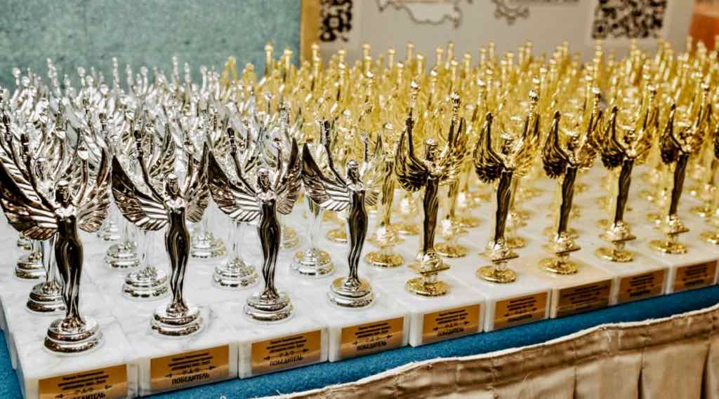 Национальная премия «Женщины НКО» открыла прием заявок в 23 номинациях