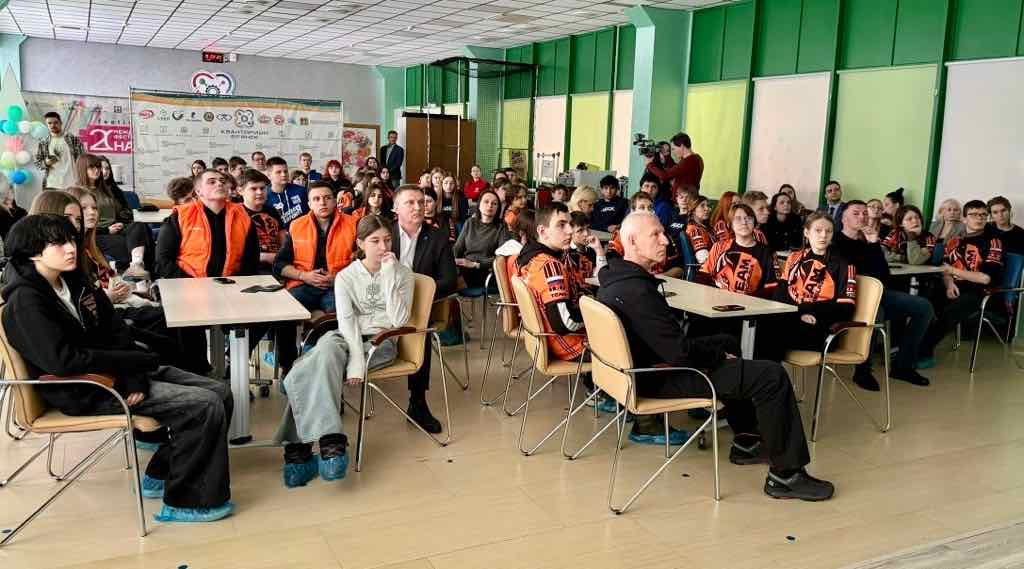 В брянском «Кванториуме» обсудили профилактику экстремизма среди молодёжи