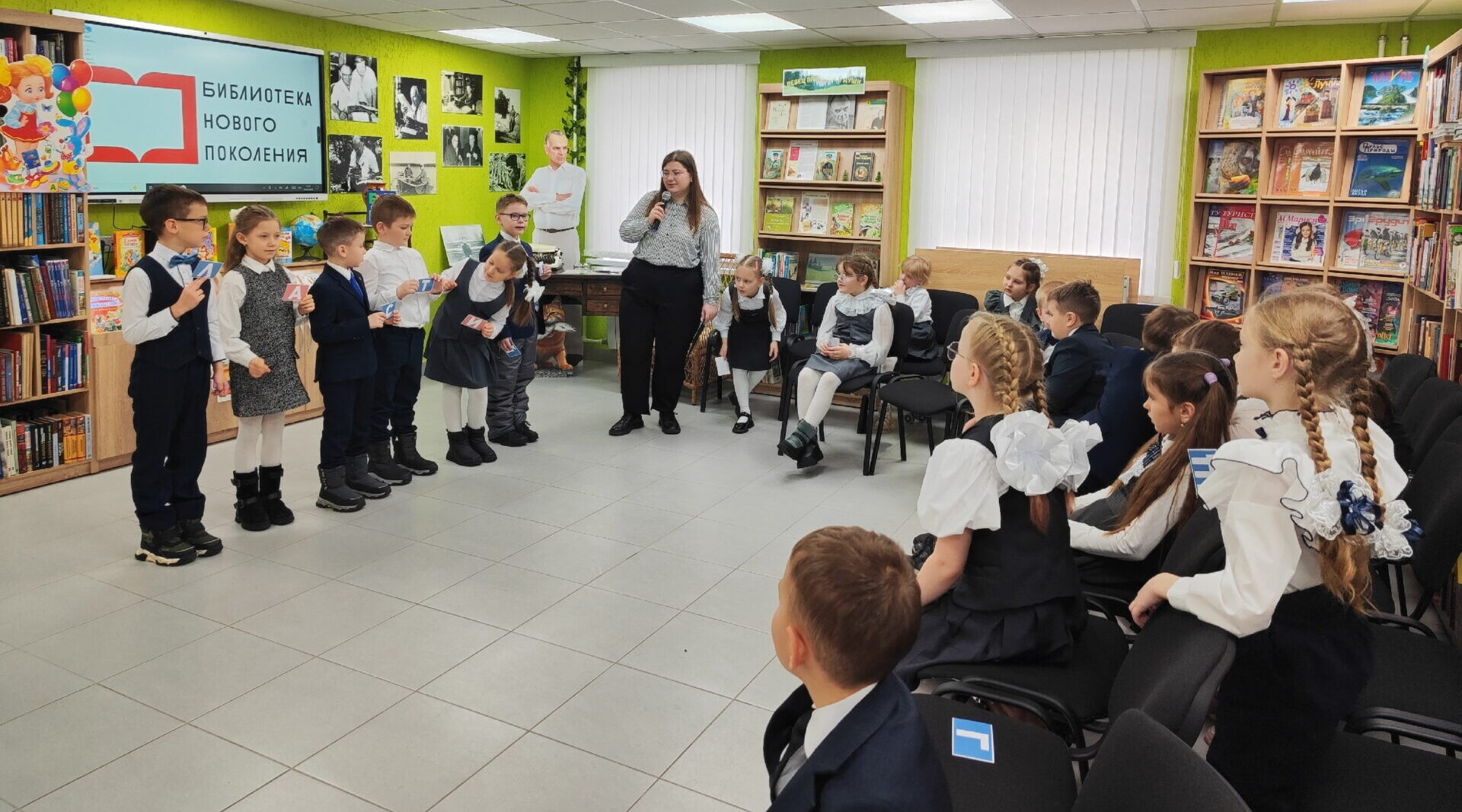 Первоклассники Брянска простились с азбукой