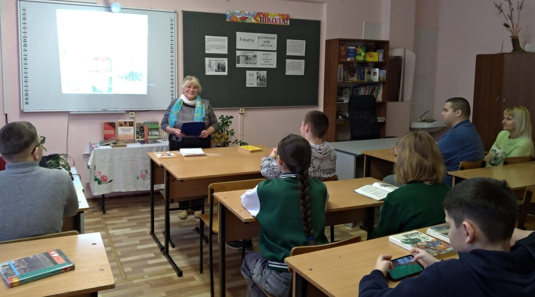 В центре «Озёрный» открыли Год народов России рассказом о татарских поэтах