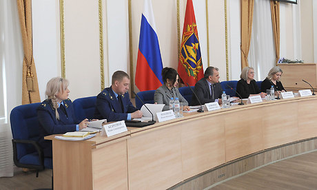 В Брянске состоялось заседание комиссии по делам несовершеннолетних и защите их прав