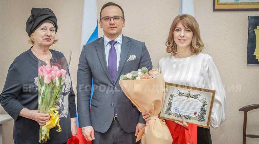 Семье брянского бойца Евгения Дубовика вручили благодарность от командования