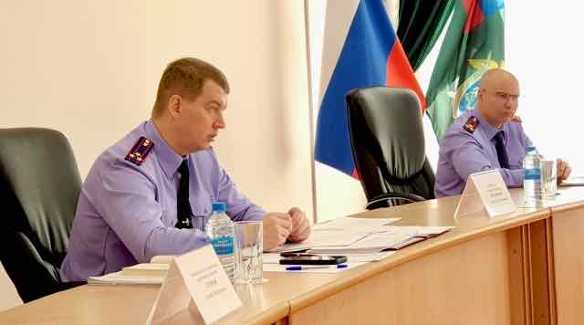 Руководитель брянского управления СК провел оперативное совещание с подчиненными