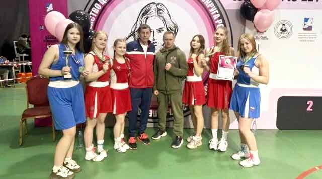 Боксерши брянского «Спартака» завоевали четыре медали на Первенстве ЦФО