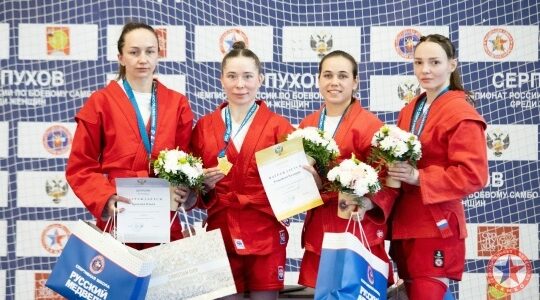 Брянские самбистки завоевали две медали на чемпионате России