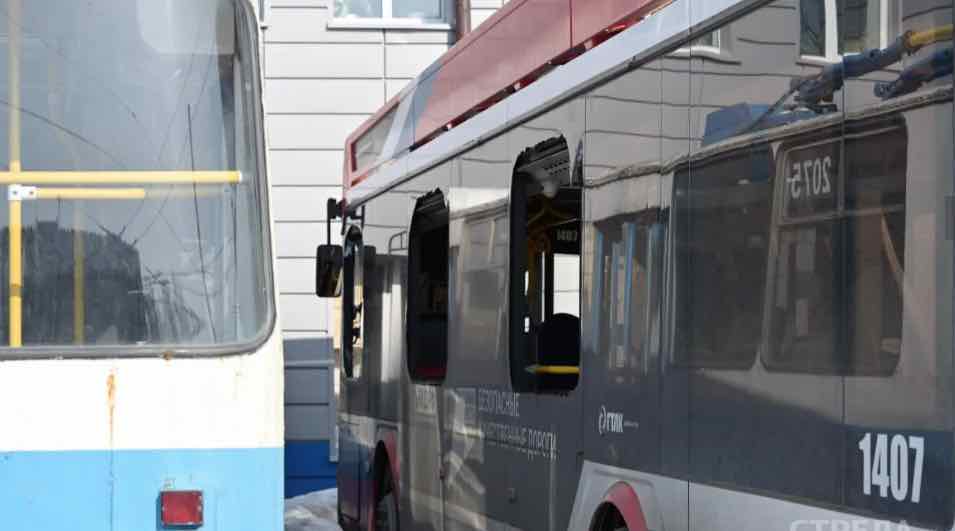 Водитель троллейбуса № 14 в Брянске уберёг пассажиров от гибели при атаке ВСУ