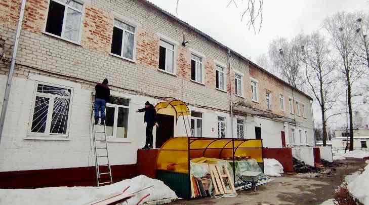 В Трубчевске капитально ремонтируют детсад «Белочка»