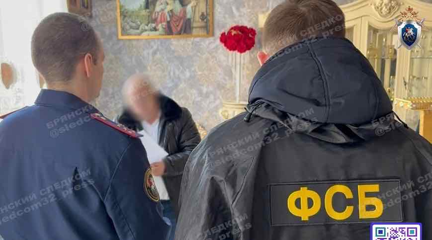 Житель Брянского района обвиняется в даче взятки полицейскому