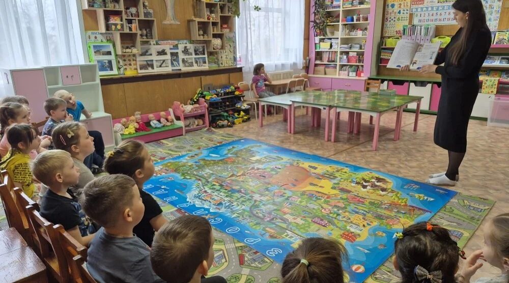 Брасовские дошкольники делают первые шаги в мир профессий