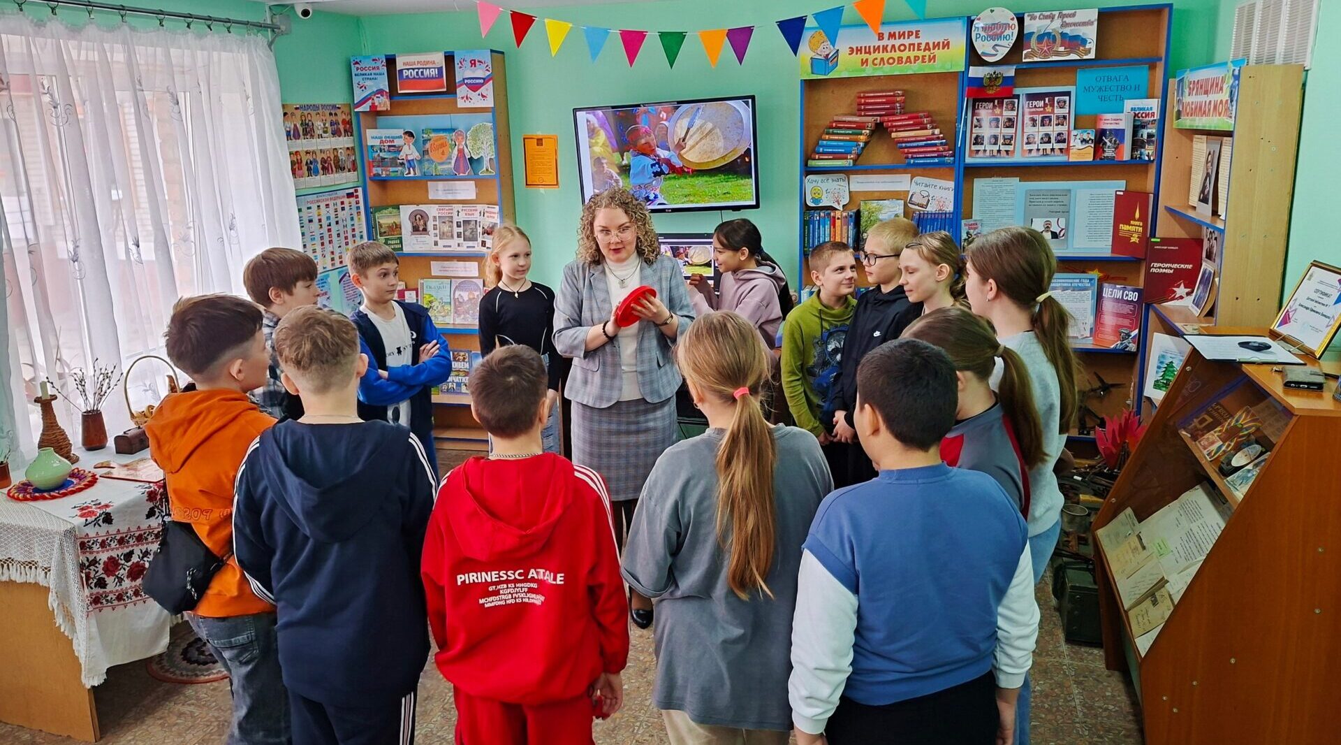 В Детской библиотеке №7 прошла программа «От края до края: культура многонациональной России»