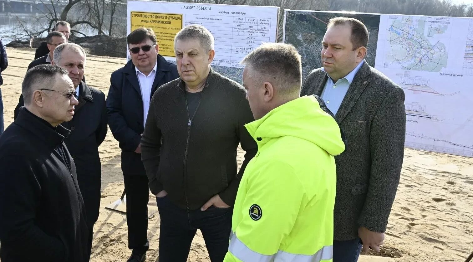 Брянскую область с рабочим визитом посетил Министр строительства и ЖКХ РФ Ирек Файзуллин