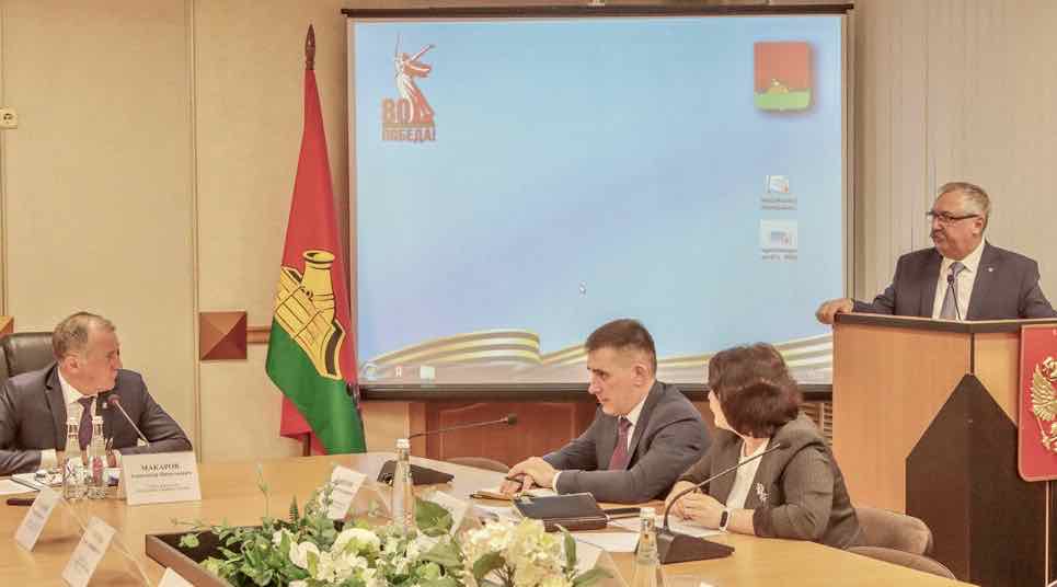 Обществознание остаётся самым популярным предметом ЕГЭ среди выпускников Брянска