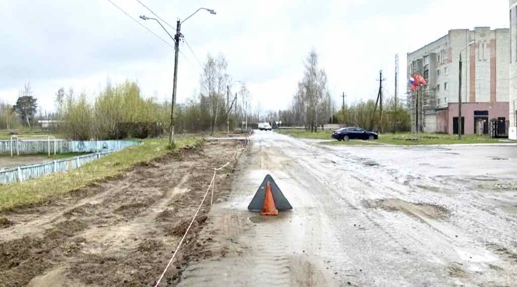 Глава Бежицкой районной администрации провела выездное совещание на улице Брянской