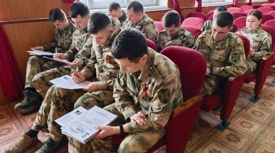 Брянские росгвардейцы написали «Диктант Победы»