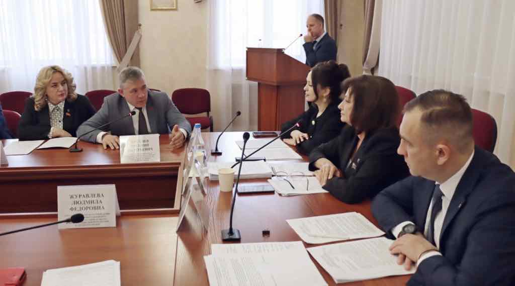 В Брянской облдуме поддержали расширение жилищных льгот по социально значимым темам