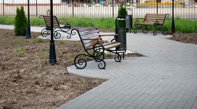 На Брянщине за пять лет благоустроили 3354 двора и 1128 общественных пространств