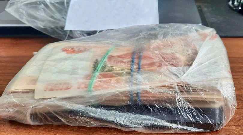 В Брянске задержали курьера мошенников, похитившего более 1,5 млн рублей