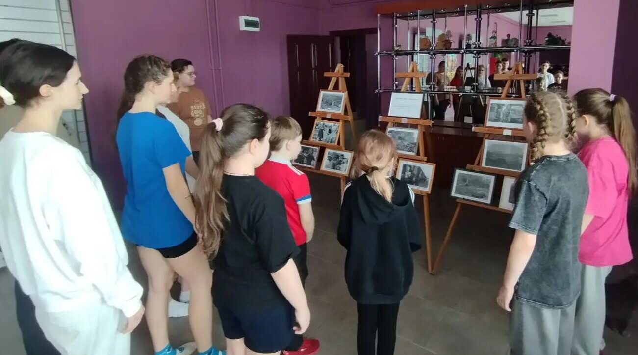 В Суземском кинотеатре открылась выставка «Трагедия века — Чернобыль»