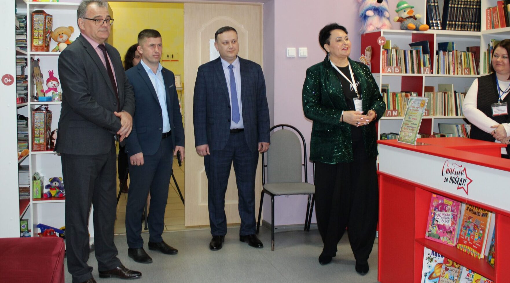 Карачевскую  библиотеку посетил заместитель губернатора