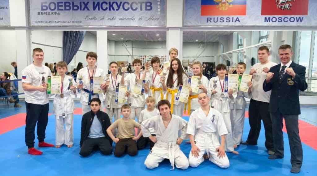 Брянские каратисты завоевали 9 медалей на межрегиональных соревнованиях «Открытое татами»