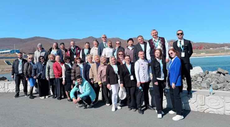 Директор брянского лагеря «Лесной» участвует в школе вожатых в «Океане»