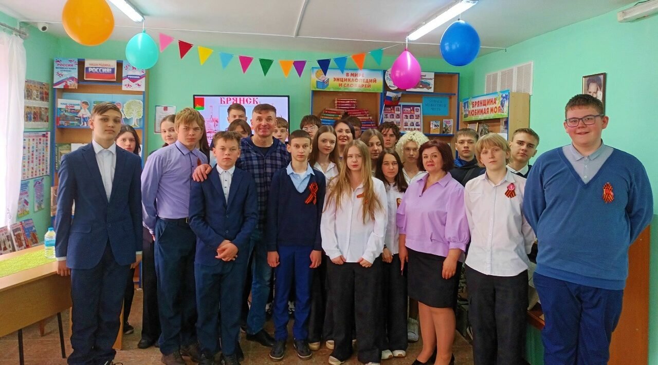 Сценарист и прозаик Сергей Непша встретился с юными читателями