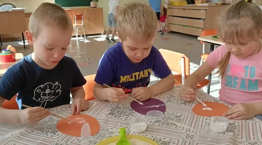 Новодарковичские дошкольники готовятся к Пасхе