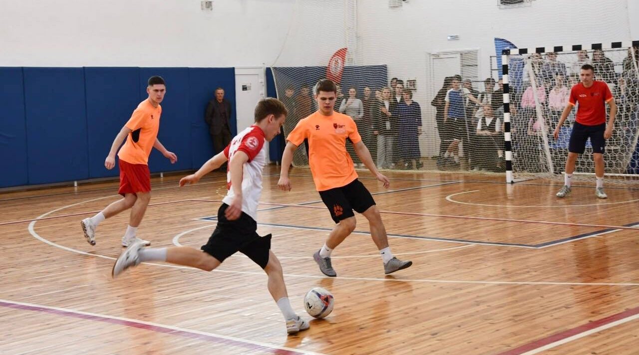 В БГУОР почтили память героя-выпускника Сергея Потёмкина