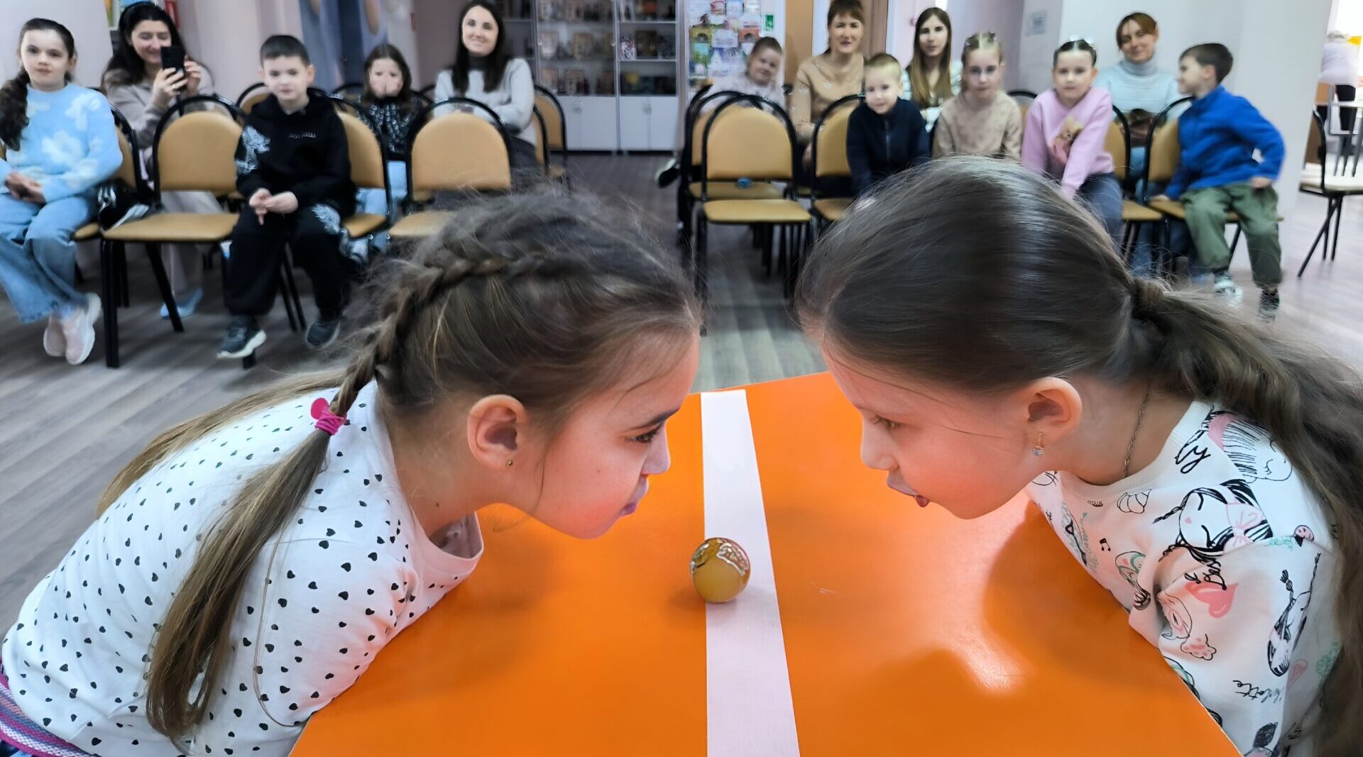 Обряды и традиции Красной горки вспомнили в детской библиотеке № 5 Брянска