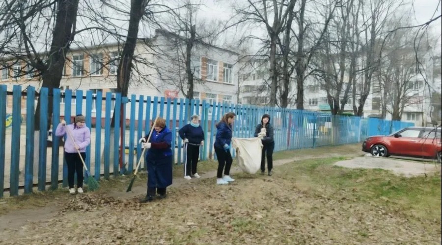 Брянские города и села встретили весну большим субботником