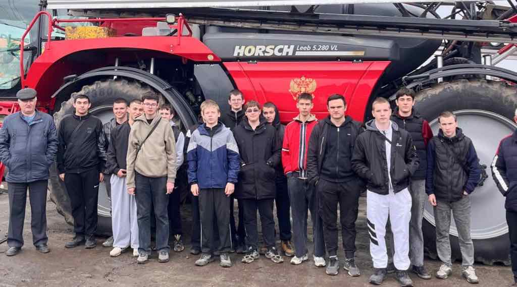 Студенты Комаричского техникума посетили с экскурсией «Сельхозник Тимирязевский»