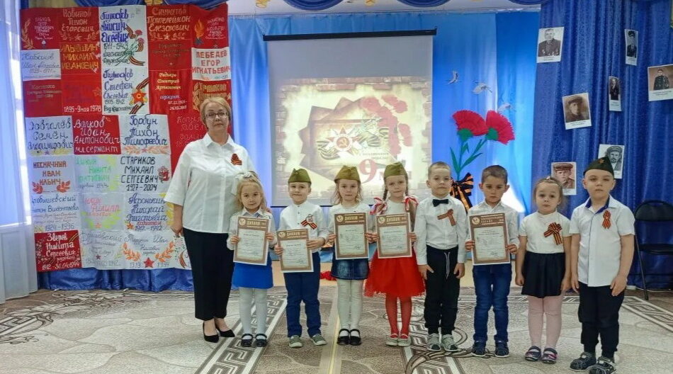 Дошкольники из Выгоничей стали участниками акции «Рисуем Победу»