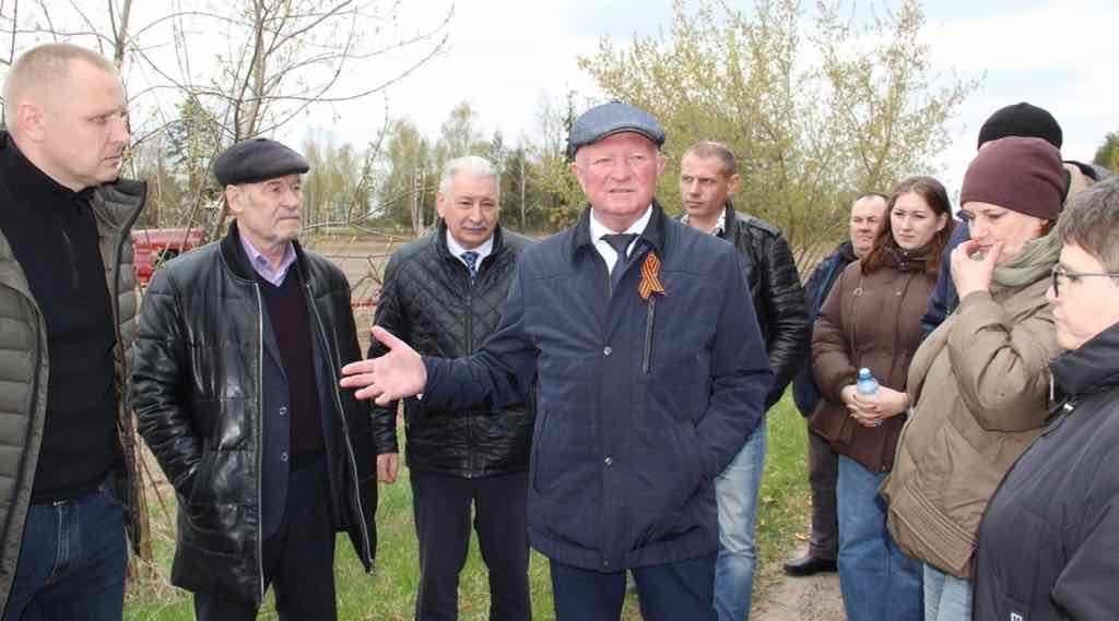 В Красногорском районе обсудили весенне-полевые работы на базе фермерского хозяйства