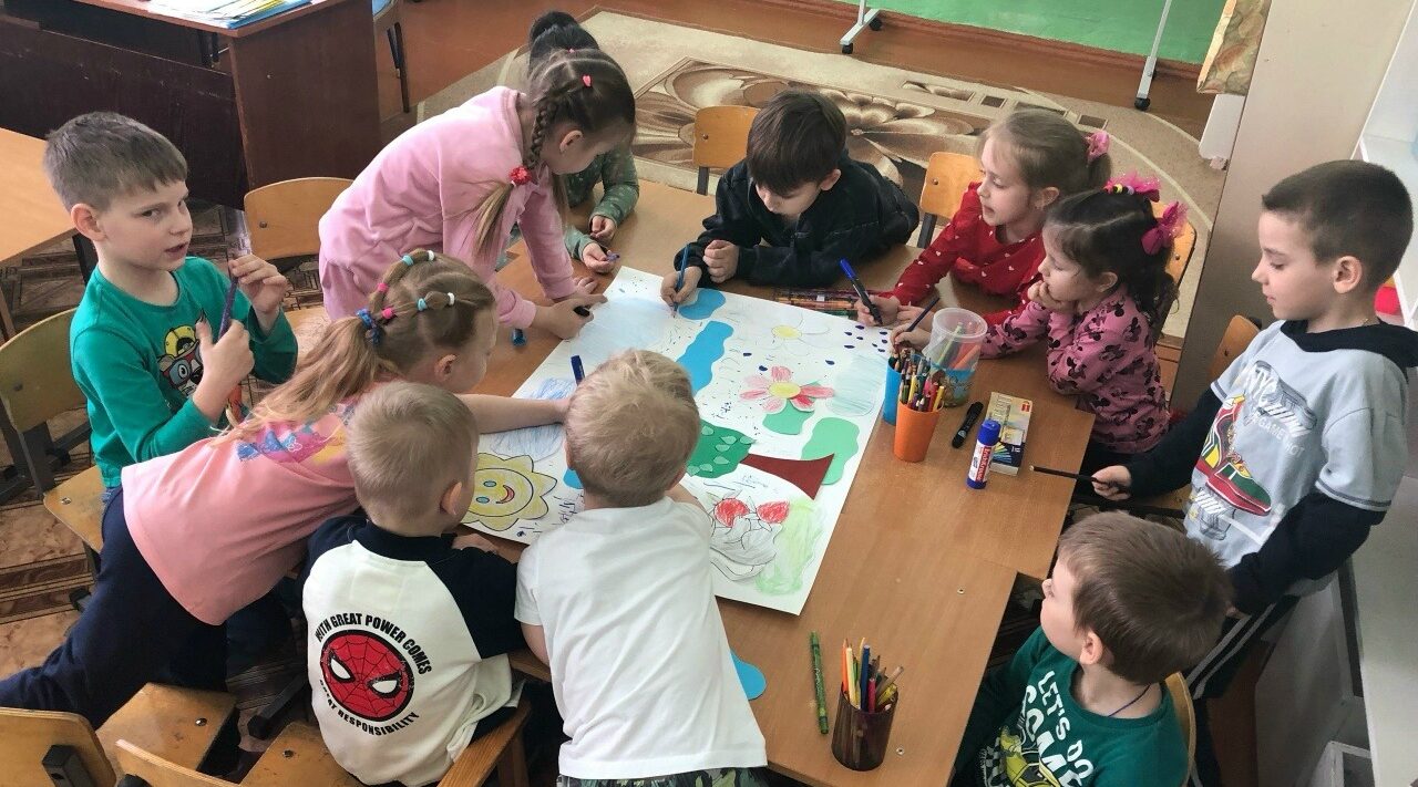 Для дошкольников посёлка Климово провели библиотечный урок