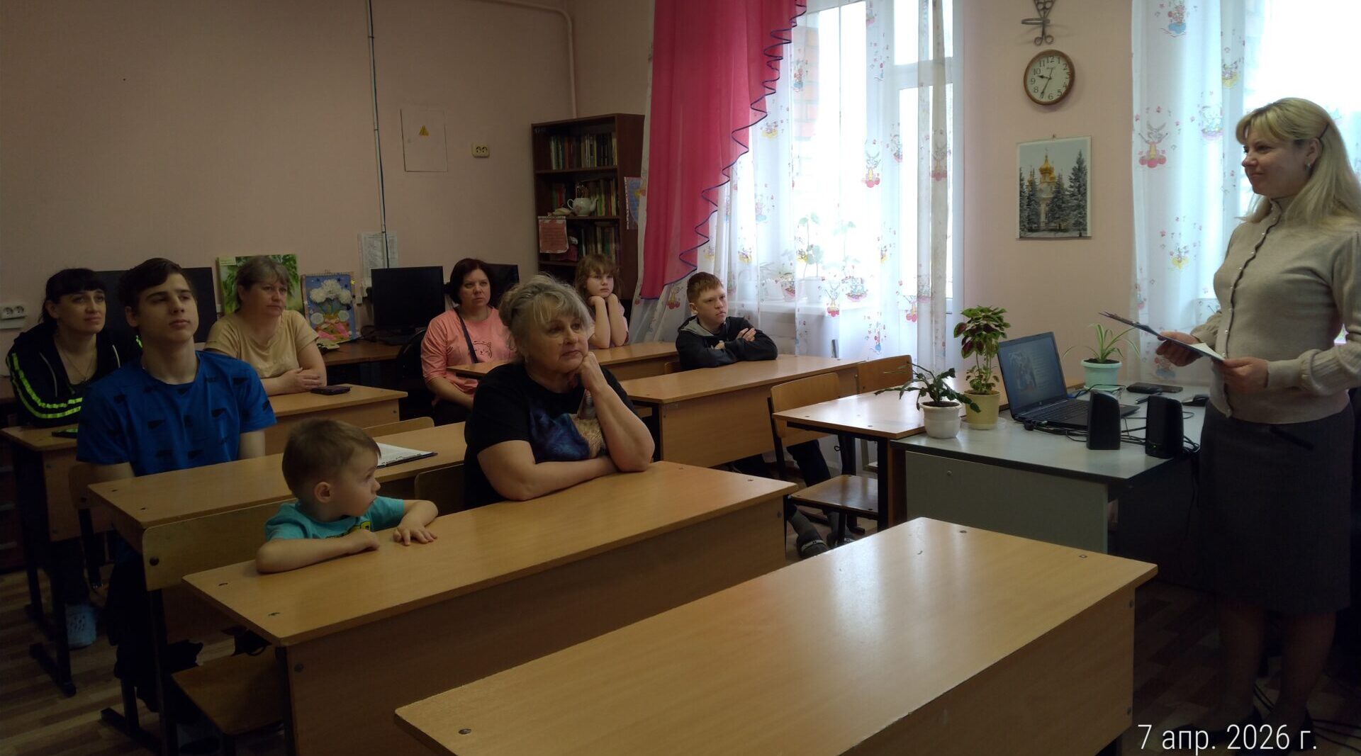 Воспитанникам «Озёрного» рассказали о традициях Благовещения