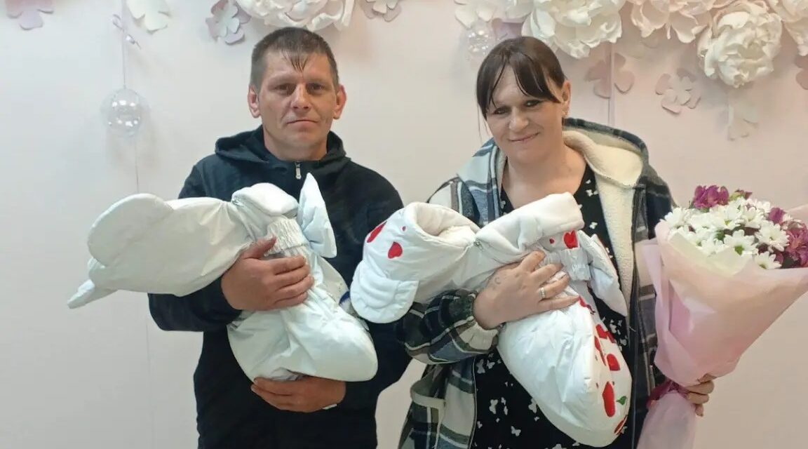 Семья Борисовых из посёлка Гобики Брянской области пополнилась двойней