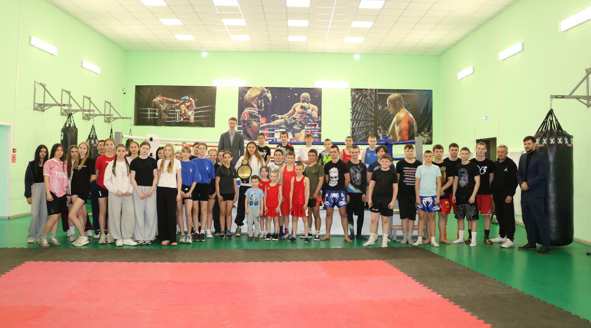 «Зарядка со звездой» прошла в Комаричском районе