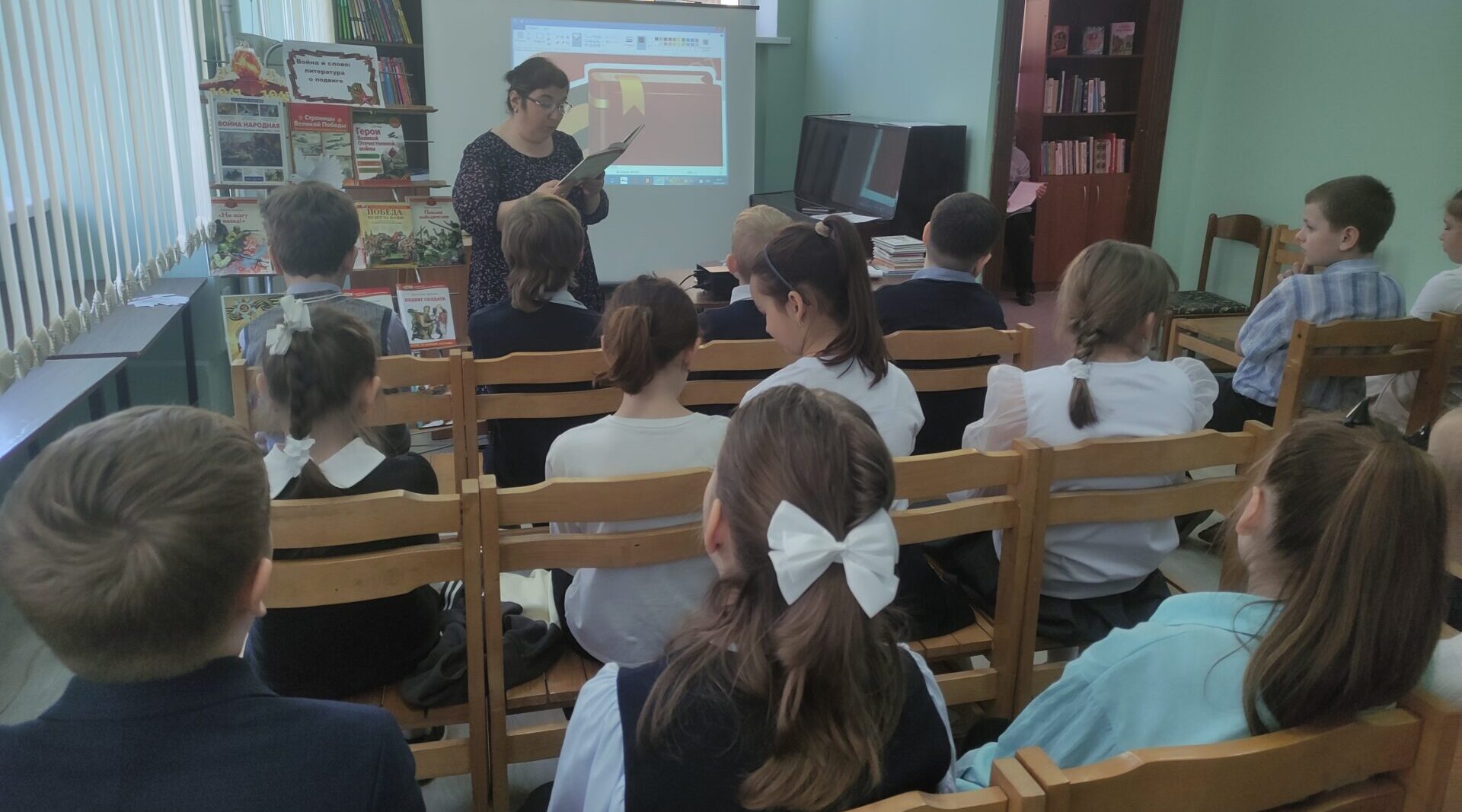 В библиотеках Брянска проходит акция «Читаем детям о войне»