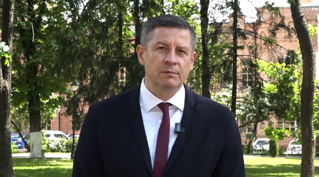 Врио губернатора Егор Ковальчук поздравил предпринимателей с профессиональным праздником