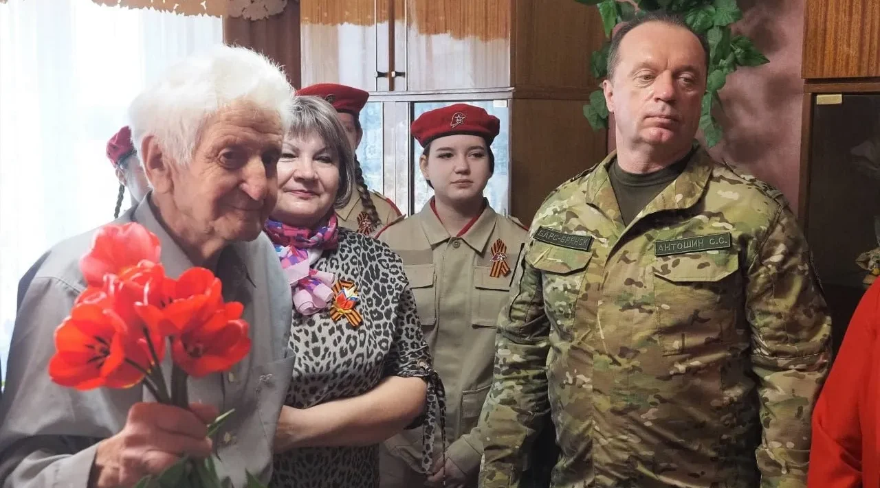 Сергей Антошин поздравил ветеранов Великой Отечественной войны с Днём Победы