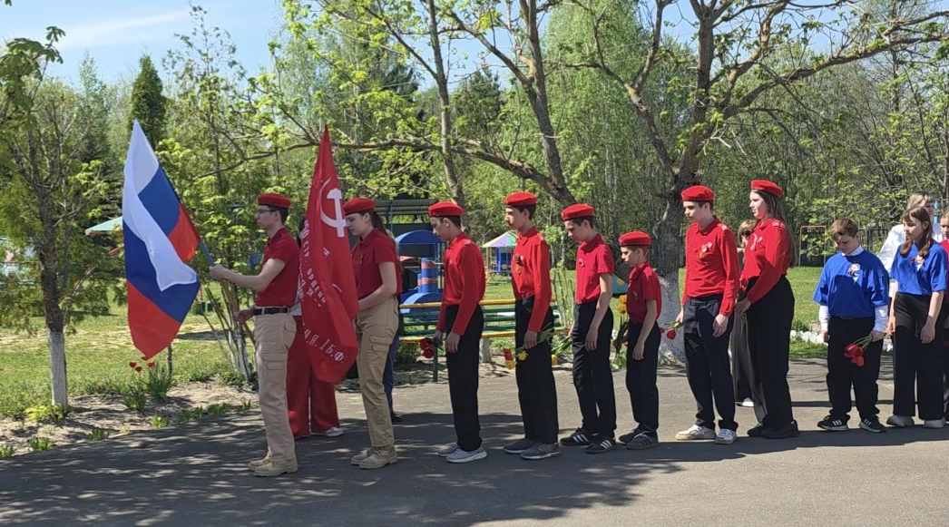 Пальцовские школьники почтили память воинов 50-й армии