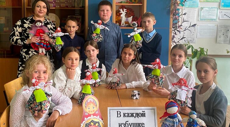Фольклорный час провели в Климовской детской библиотеке