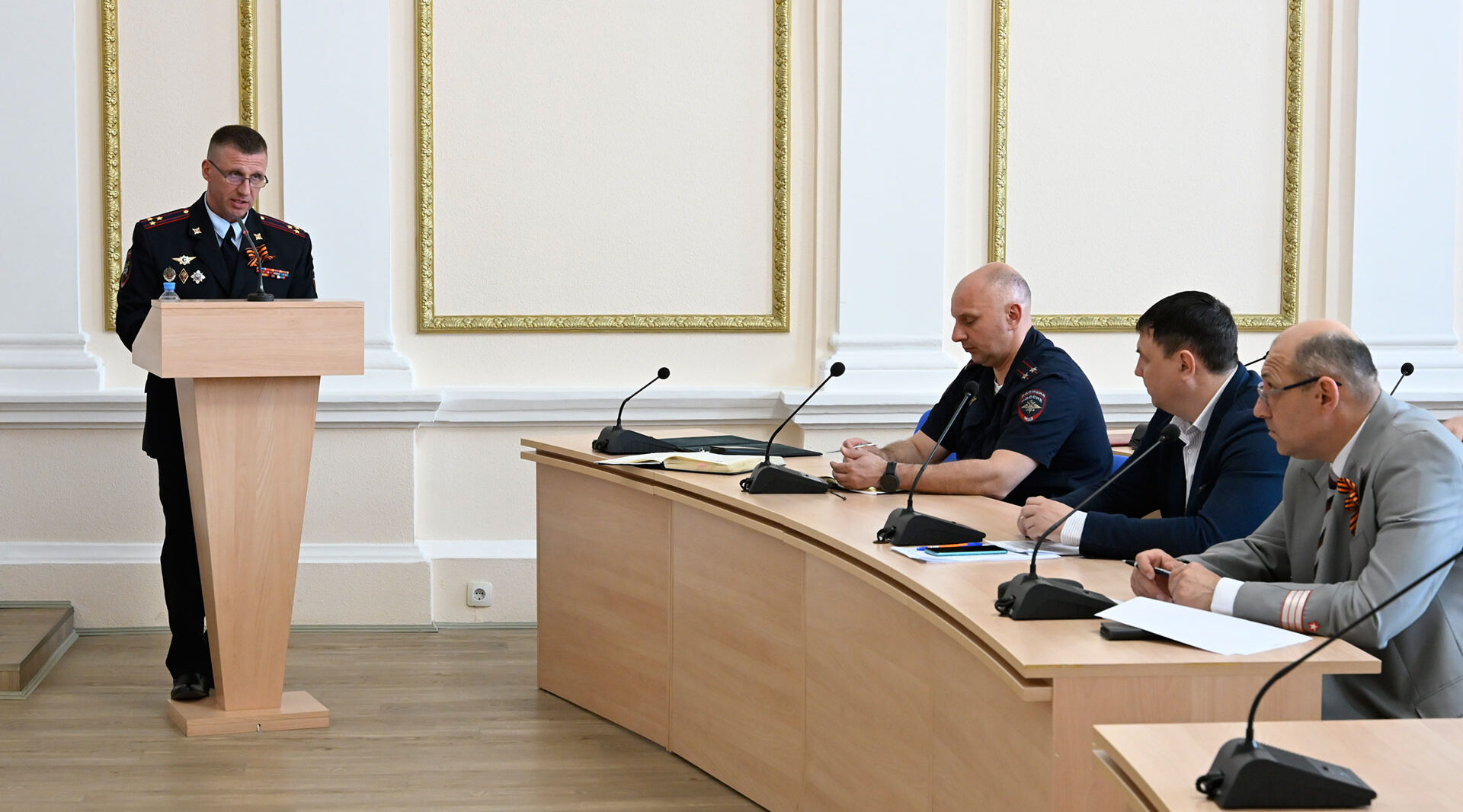 Вопросы безопасности обсудили в правительстве региона