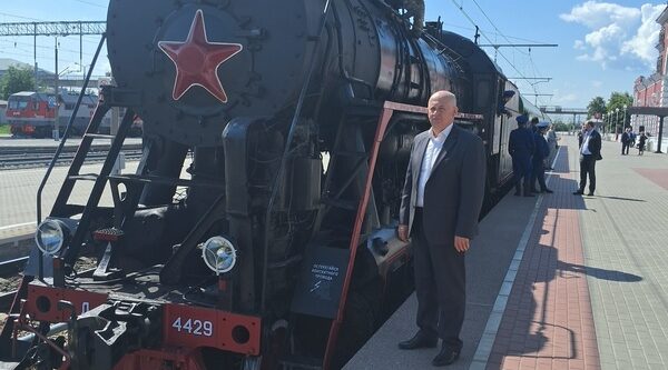 Брянские общественники поддерживают президента России Владимира Путина
