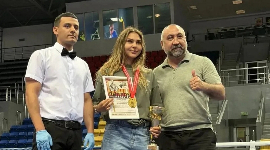 Брянская боксёрша Елена Бабичева завоевала золото чемпионата ЦФО