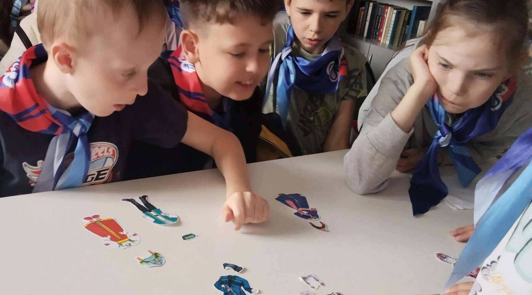 Библиотекари Брянска провели фольклорные посиделки «Нити единства»