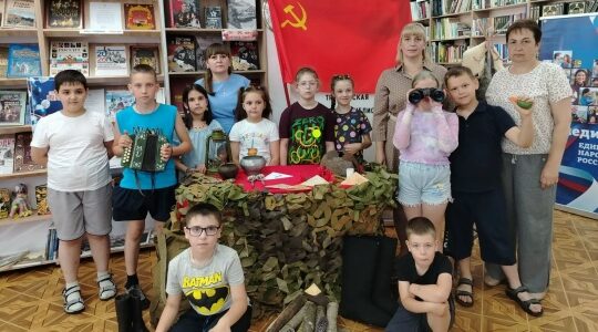 Трубчевские школьники написали письма защитникам Родины