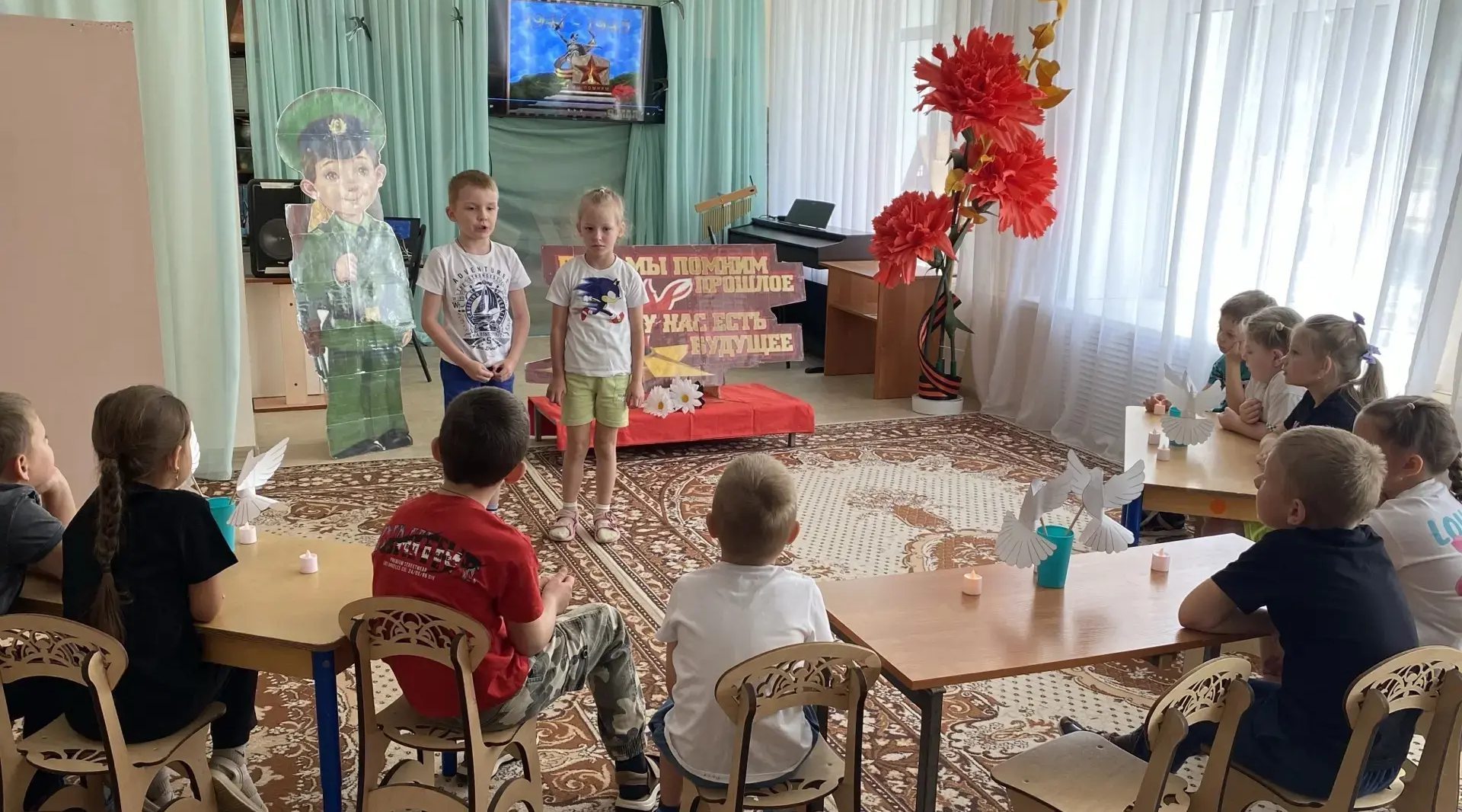Дошкольникам Жуковки рассказали о значении Дня памяти и скорби