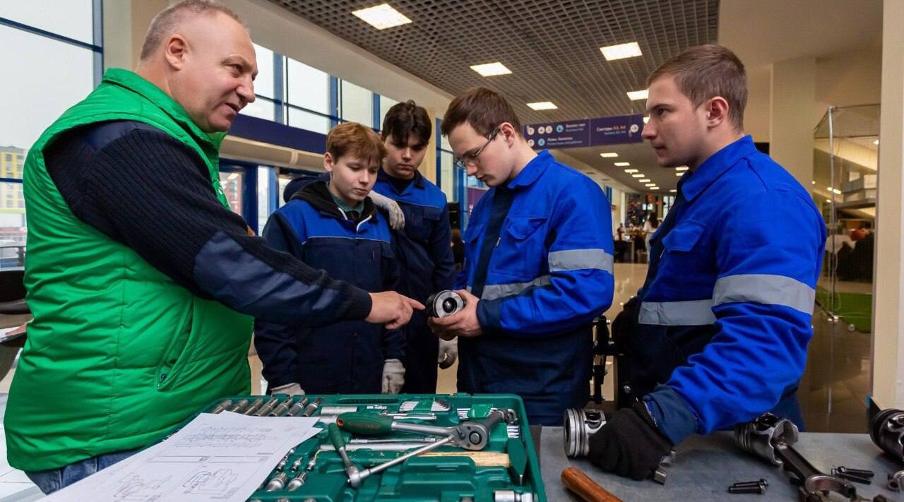 «Билет в будущее» помогает юным брянцам с выбором профессии