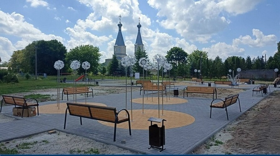 В клинцовской Коржово-Голубовке преображается центральная улица